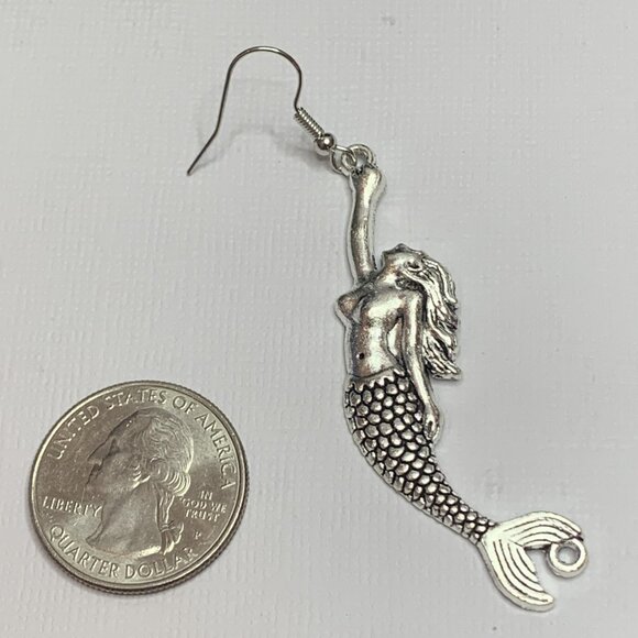 Mermaid Earring, Mermaid Jewelry, Gift Idea, Nautical Earring, Silly Earring - Picture 3 of 4